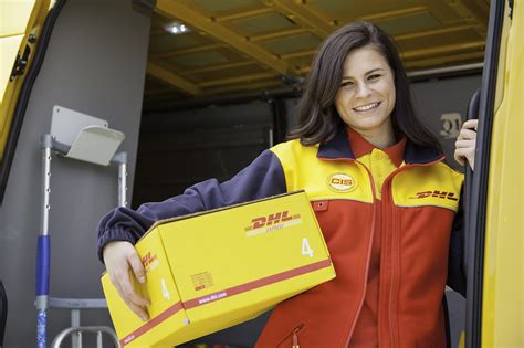 DHL Express .